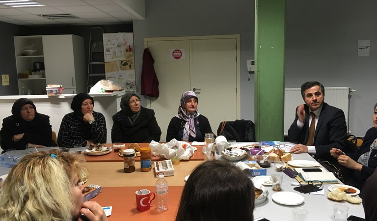 Brüksel “Turkish Laydy” Derneği’nde Bilgilendirme Toplantısı Gerçekleştirildi