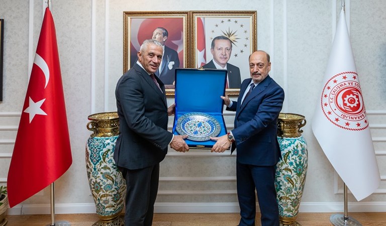 Bakan Bilgin, KKTC Çalışma ve Sosyal Güvenlik Bakanı Taçoy ile Görüştü