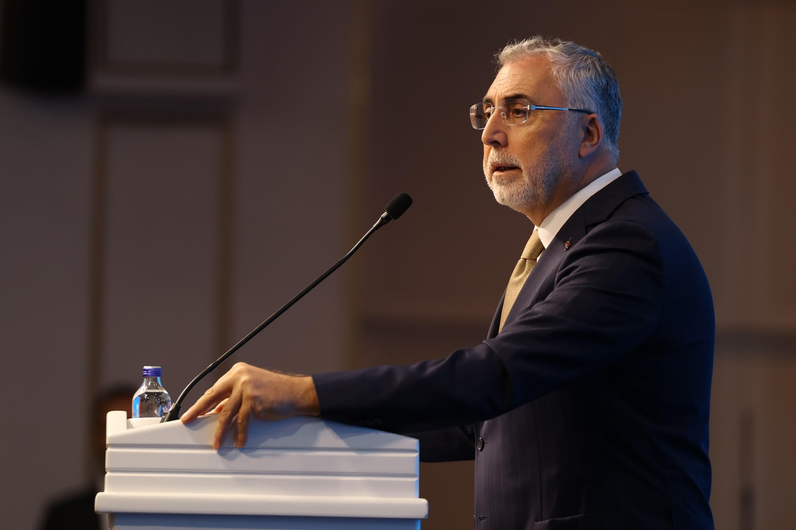 Bakan Işıkhan, “COP31’e Giderken Emek Dünyasının Ortak Gündemi” Programı’na Katıldı