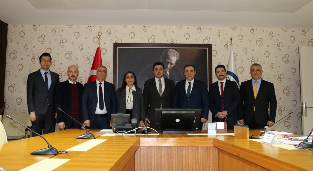 Azerbaycan Çalışma ve Halkın Sosyal Koruması Bakanlığı yetkilileri ile Bakanlığımız Yetkilileri arasında yürülükte bulunan Sosyal Güvenlik Sözleşmesinin yenilenmesine yönelik görüşmeler gerçekleştirildi.