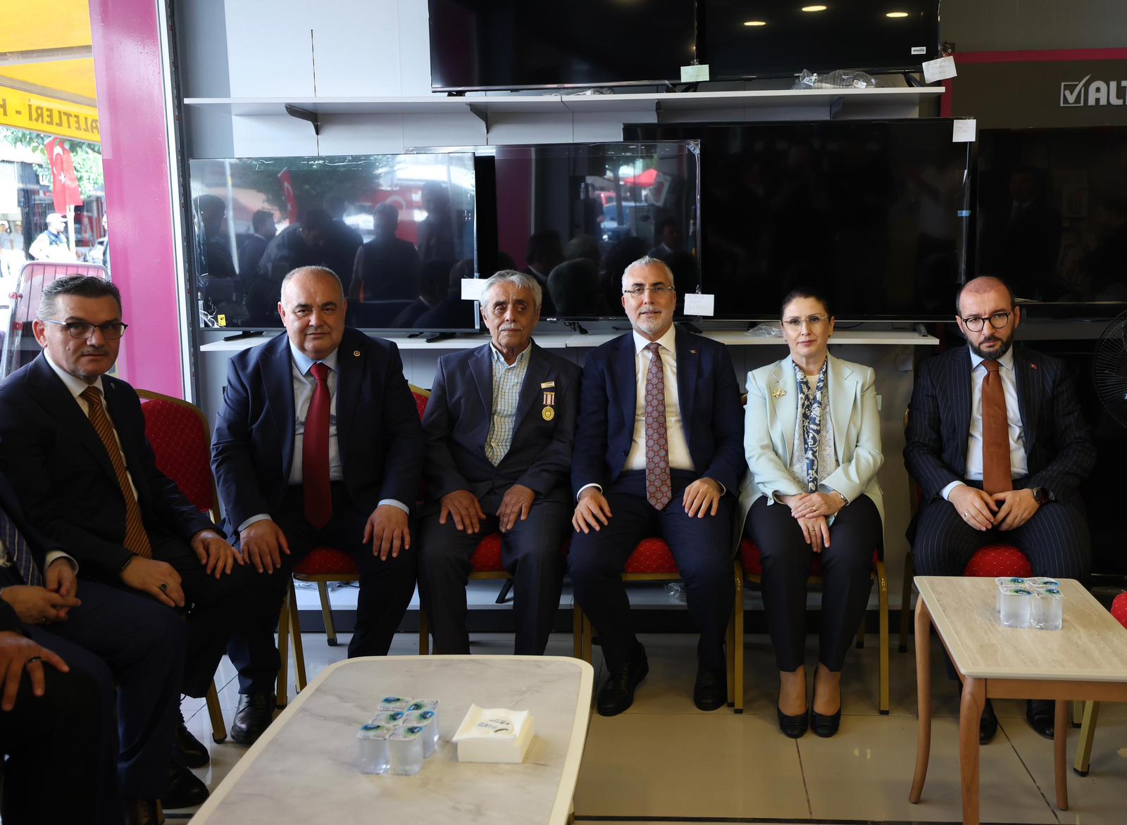 Bakan Işıkhan, Bartın’da Ziyaretlerde Bulundu