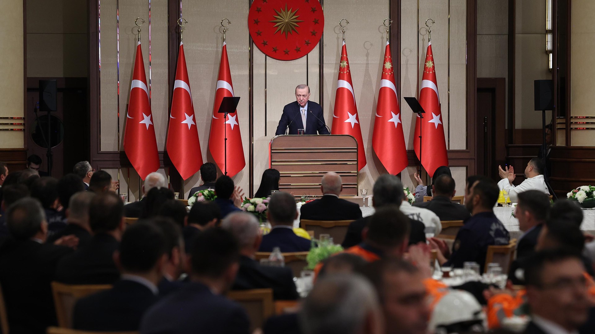 Bakan Işıkhan, 'Emekçiler ile İftar Buluşması'na Katıldı