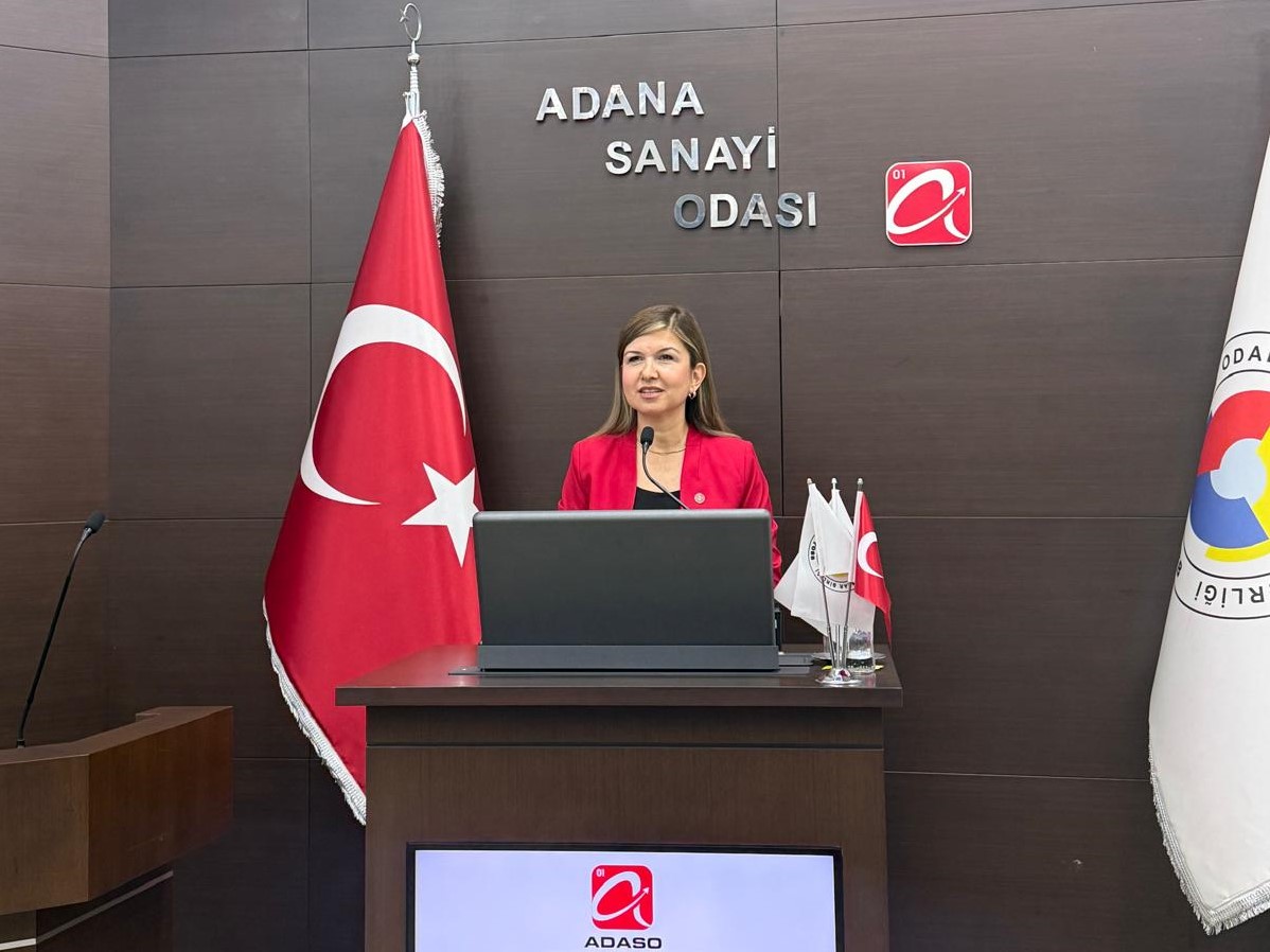 Adana’da büyük kaza senaryo dokümanı (BKSD) hazırlama süreci ve uygulamada sık karşılaşılan teknik ve metodolojik hatalar hakkında bilgilendirme toplantısı  düzenlendi.
