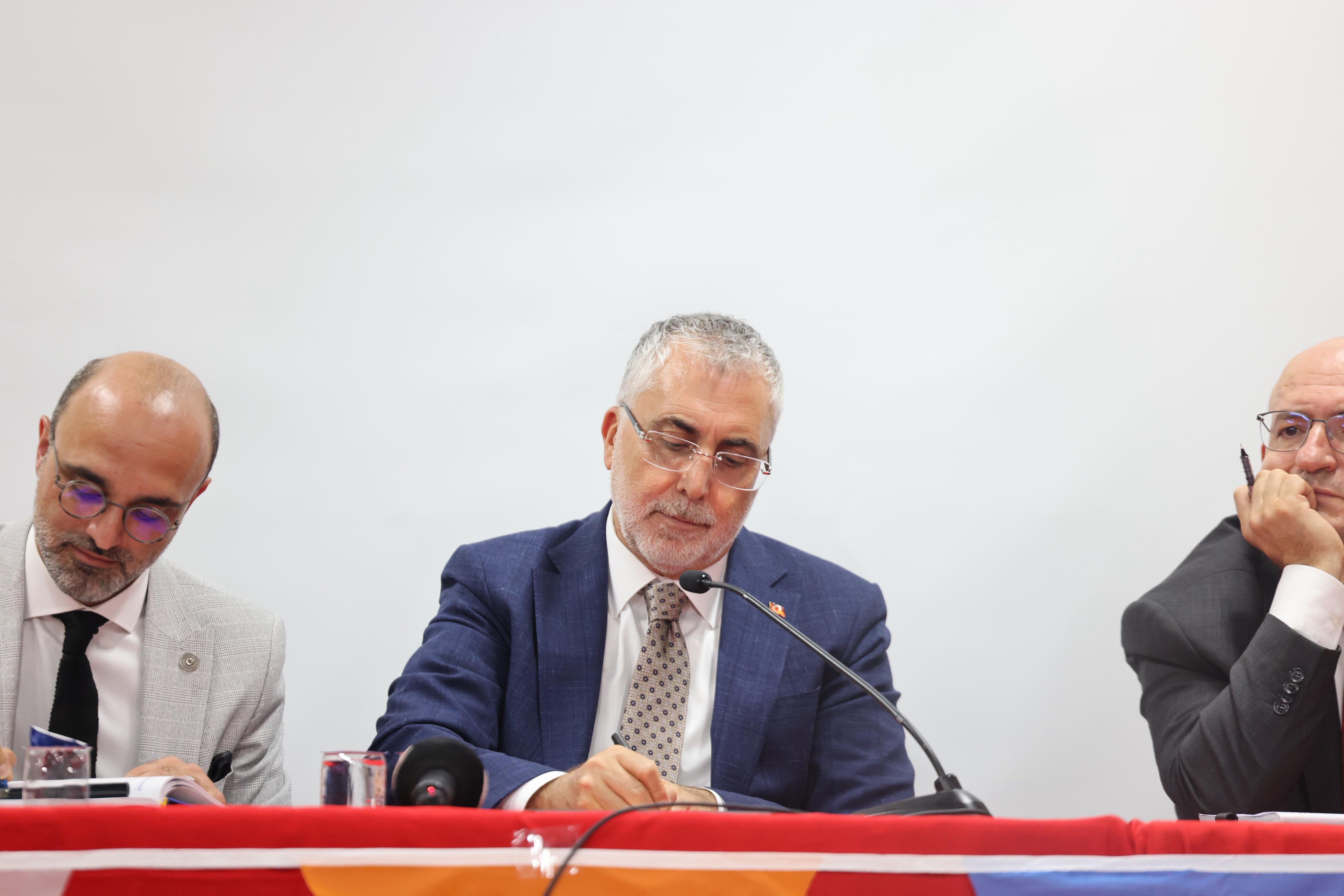 Bakan Işıkhan, Türkiye Yüzyılı Buluşmaları Kapsamında Burdur’da Ziyaretlerde Bulundu