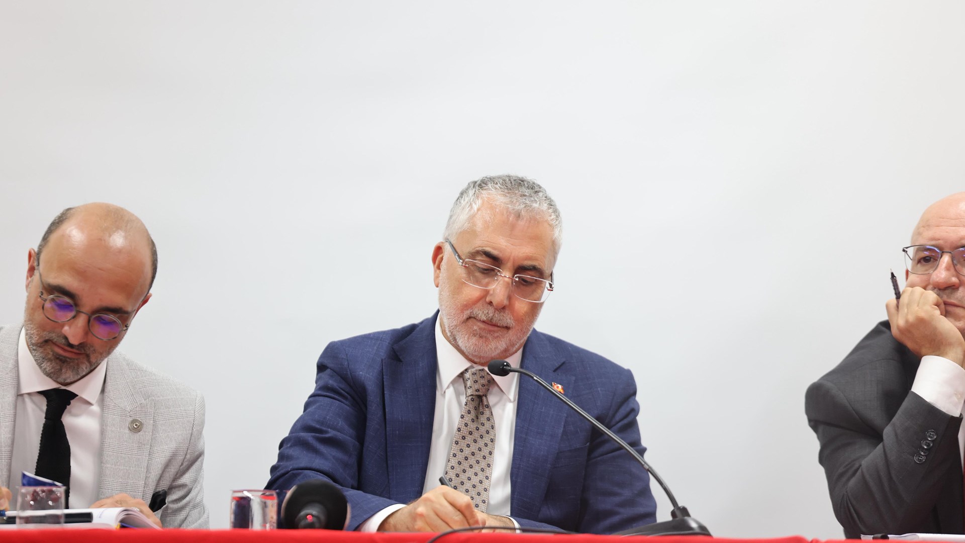 Bakan Işıkhan, Türkiye Yüzyılı Buluşmaları Kapsamında Burdur’da Ziyaretlerde Bulundu