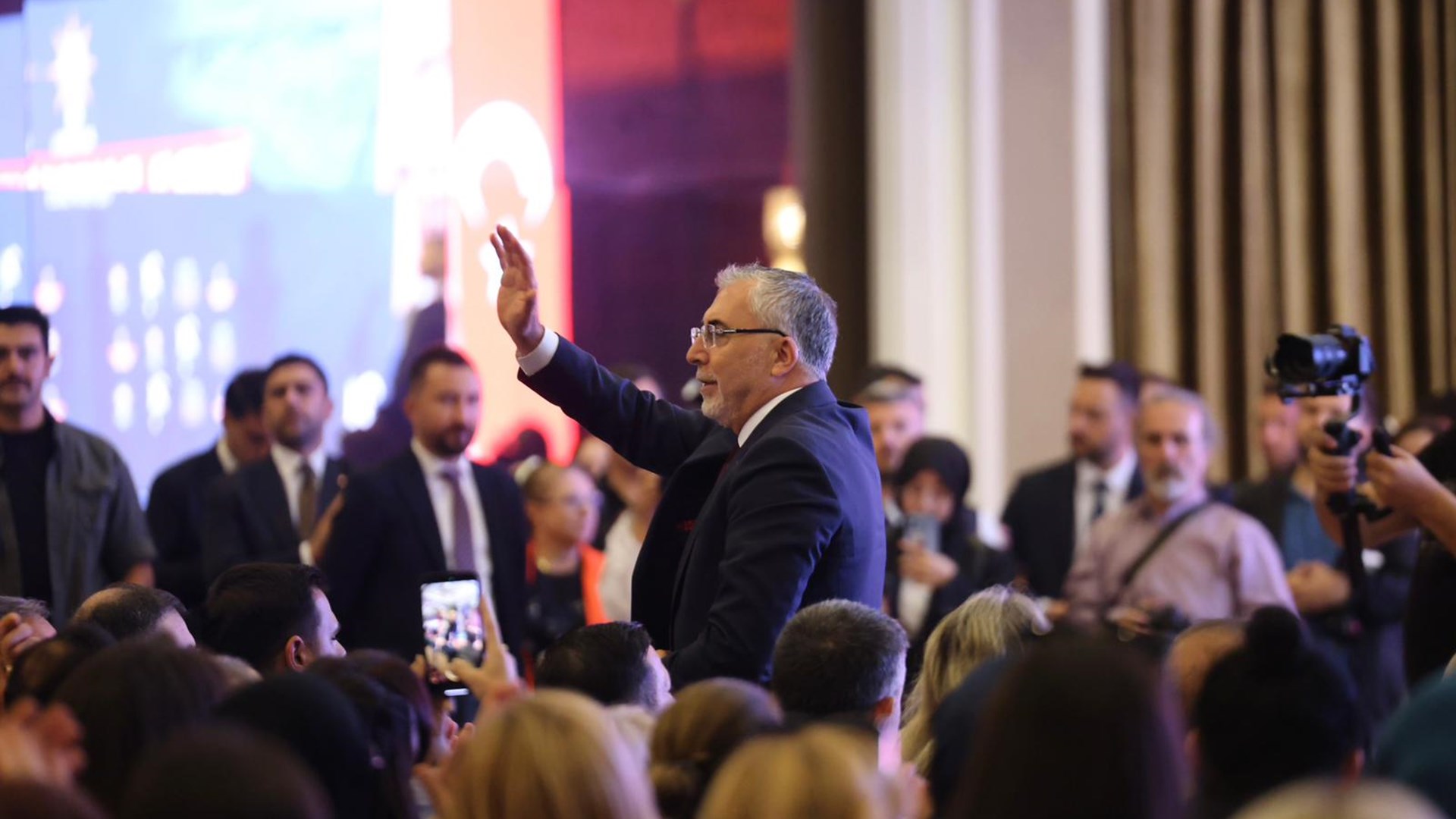 Bakan Işıkhan, AK Parti İzmir İl Danışma Meclisi Toplantısı’na Katıldı