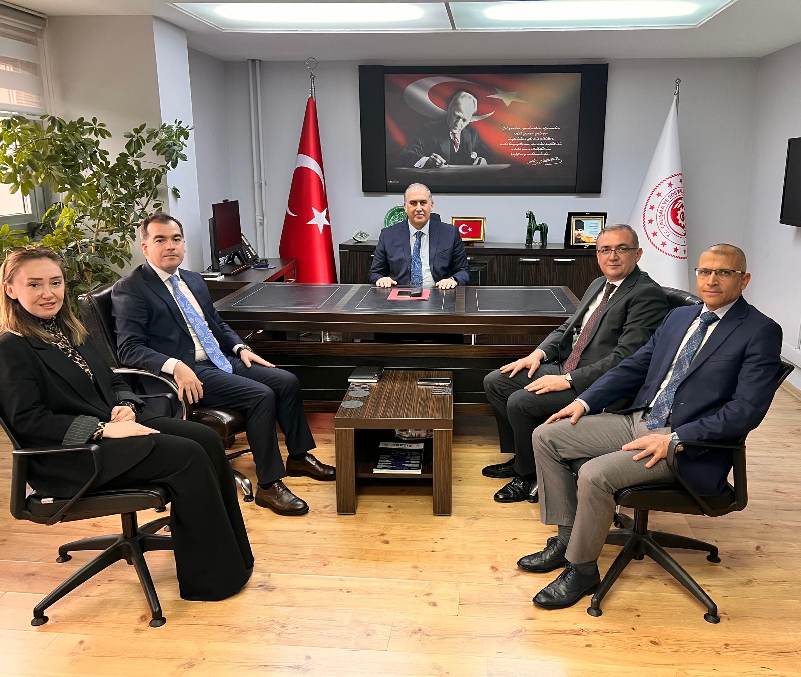 Rehberlik ve Teftiş Başkanımız Erol Güner, 21 Nisan 2026 tarihinde Bursa Rehberlik ve Teftiş Grup Başkanlığını ziyaret etti. 