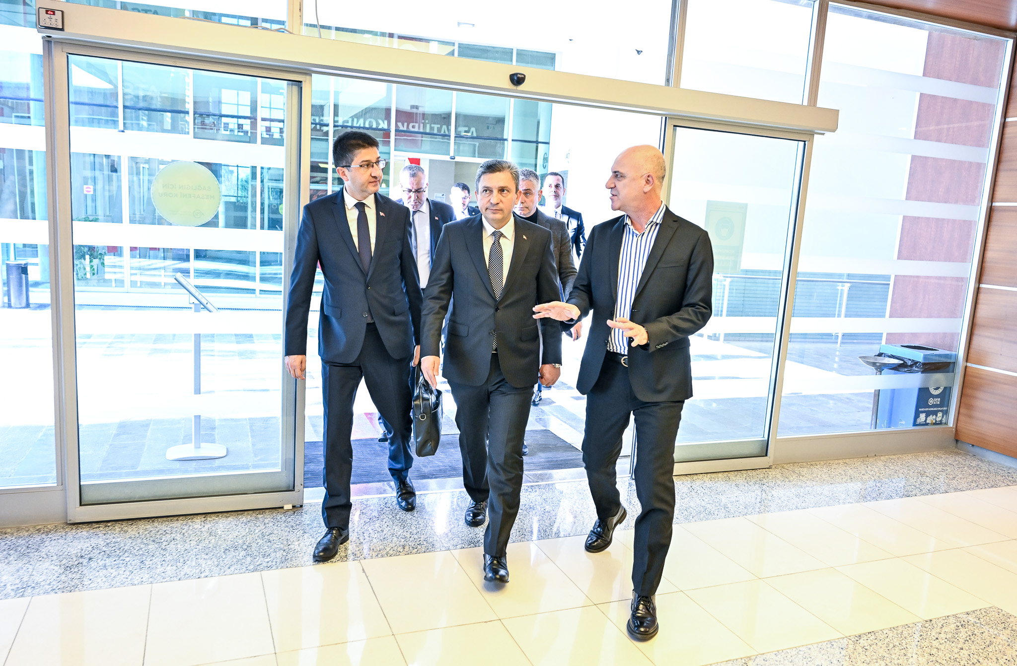 Genel Müdürlüğümüz Koordinasyonunda Antalya'da Turizm Sektörü Değerlendirme Toplantısı Gerçekleştirildi