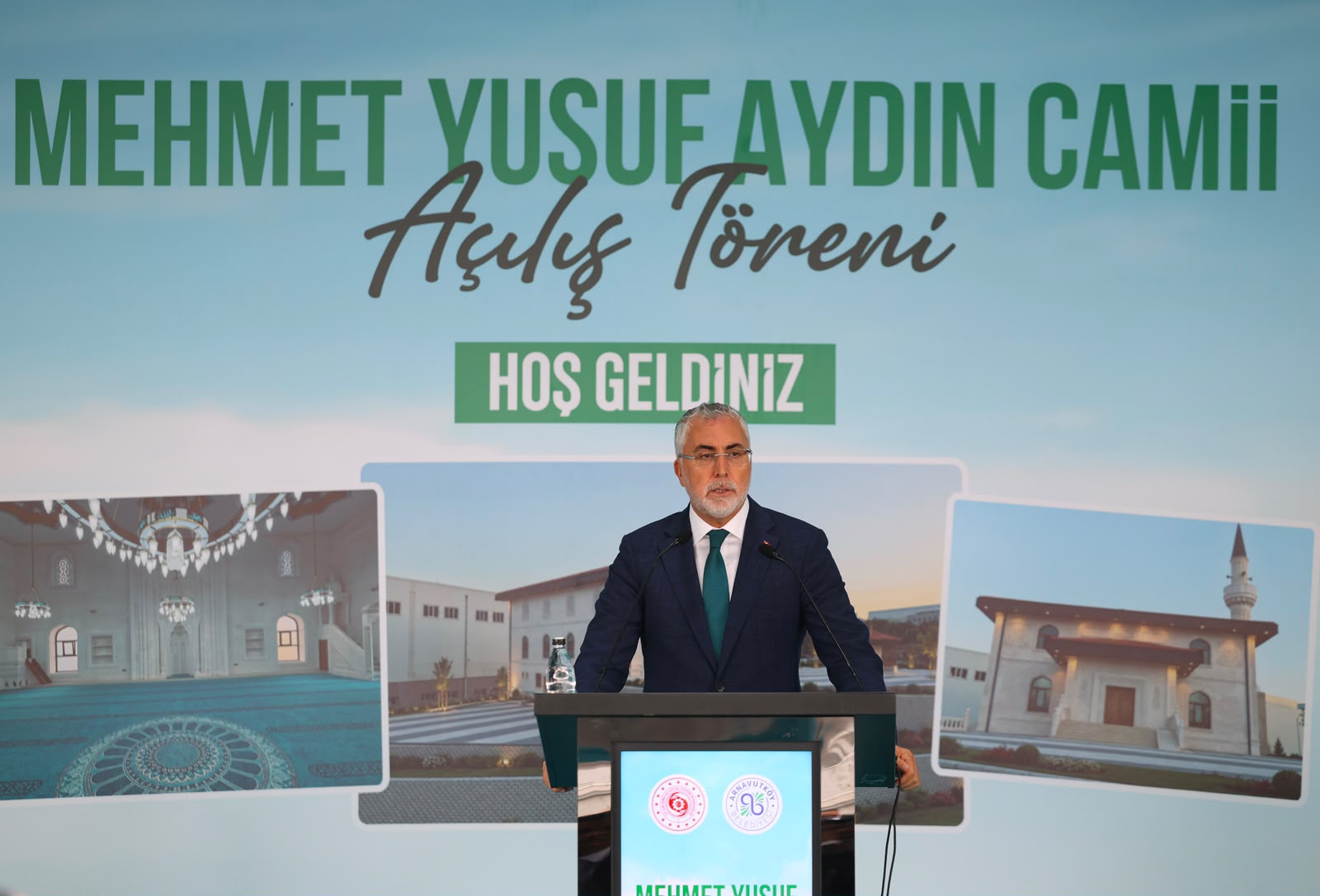 Çalışma ve Sosyal Güvenlik Bakanı Prof. Dr. Vedat Işıkhan, çeşitli ziyaretlerde bulunmak ve programlara katılmak üzere İstanbul’a gitti.