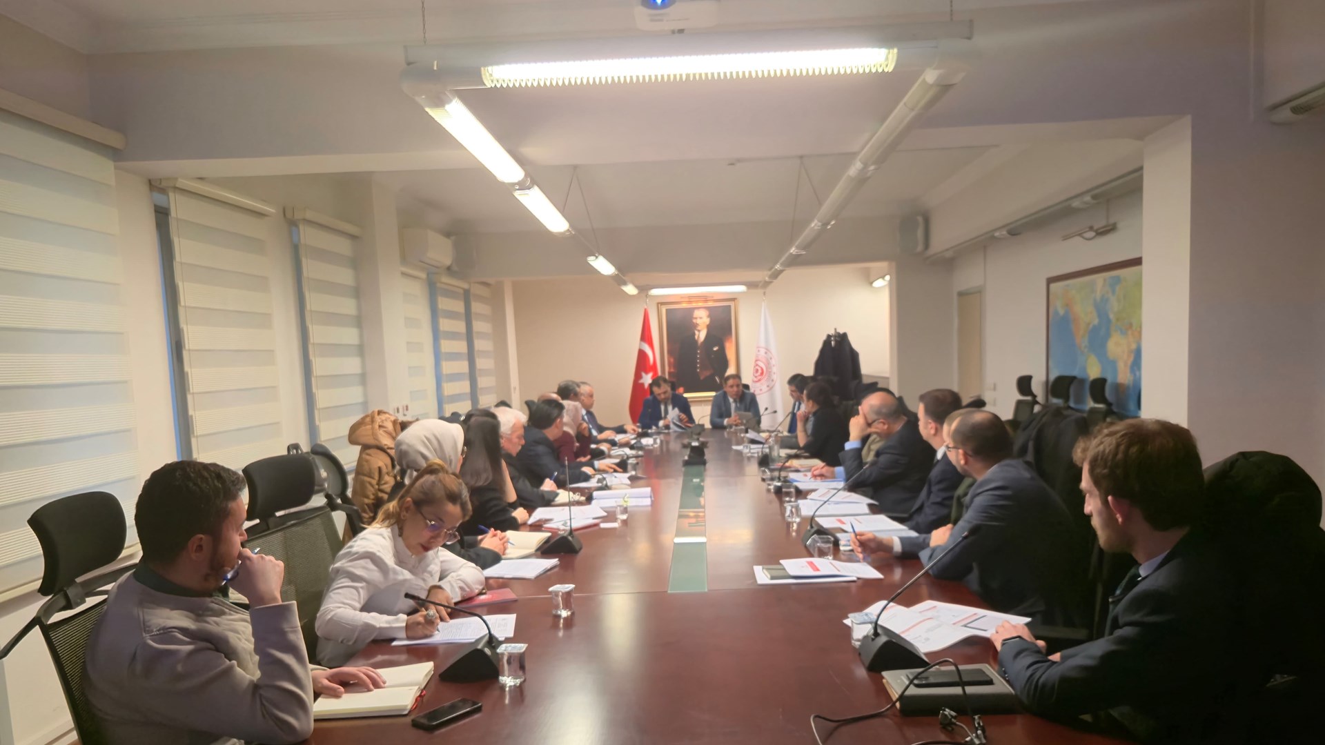 The meeting on the integration of our Ministry's Overseas Organisation Information Management System (YTBYS) into the Ministry of Foreign Affairs konsolosluk.net application was held at the facilities of the Ministry on 26.12.2024 under the chairmanship of Mr. Oğuz TUNCAY, Director General of Foreign Relations and European Union.