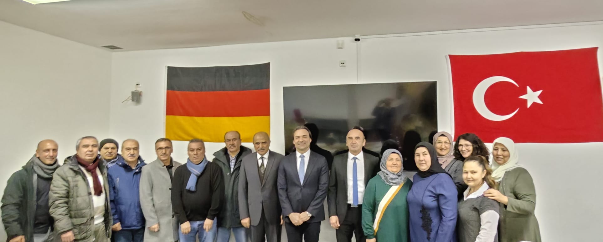 Köln Ataşeliğimiz 7 Şubat 2025 ve 13 Şubat 2025 tarihlerinde vatandaş bilgilendirme toplantıları gerçekleştirmiştir.