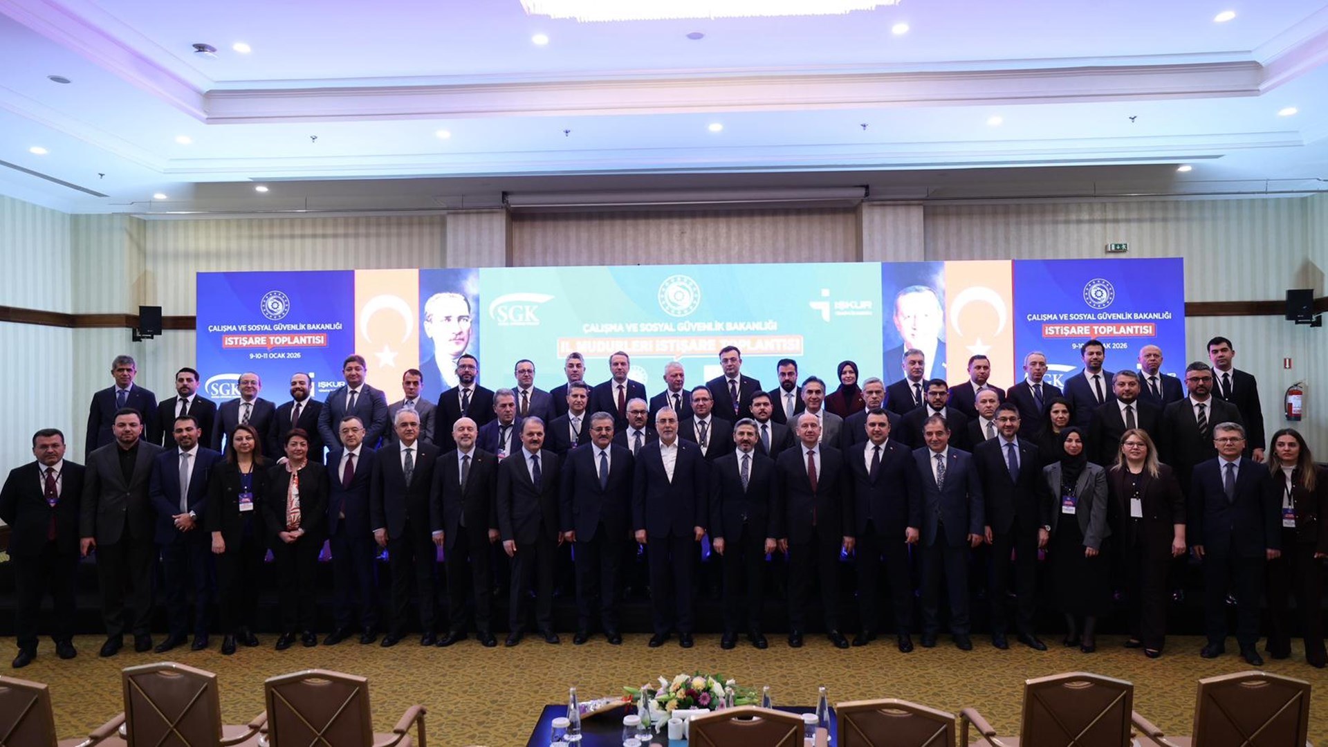 Çalışma ve Sosyal Güvenlik Bakanlığı Birim Amirleri ve İl Müdürleri İstişare Toplantısı Antalya'da Gerçekleştirildi