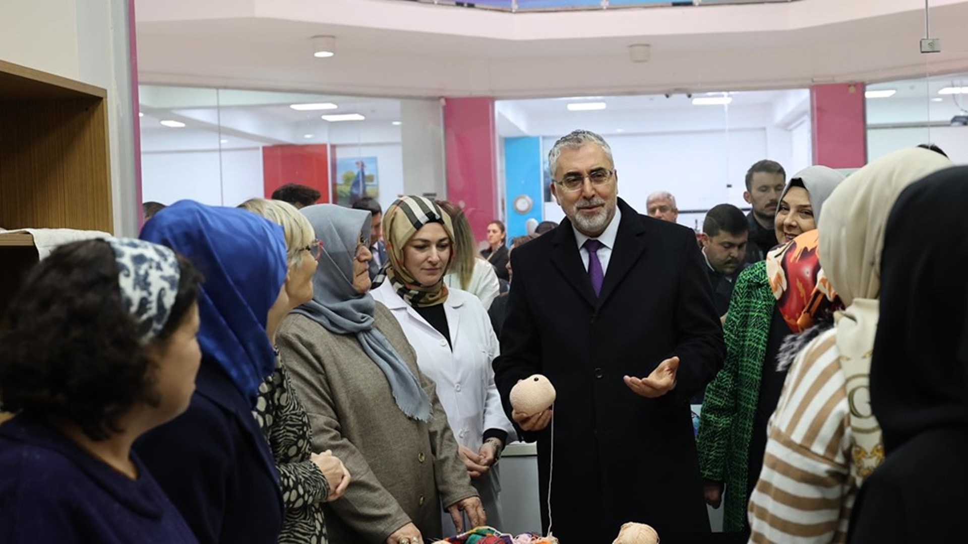 Bakan Işıkhan, İstanbul’da Ziyaretlerde Bulundu
