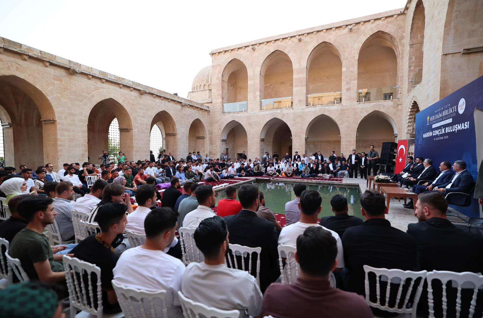 Bakan Işıkhan, Mardin’de Temaslarda Bulundu