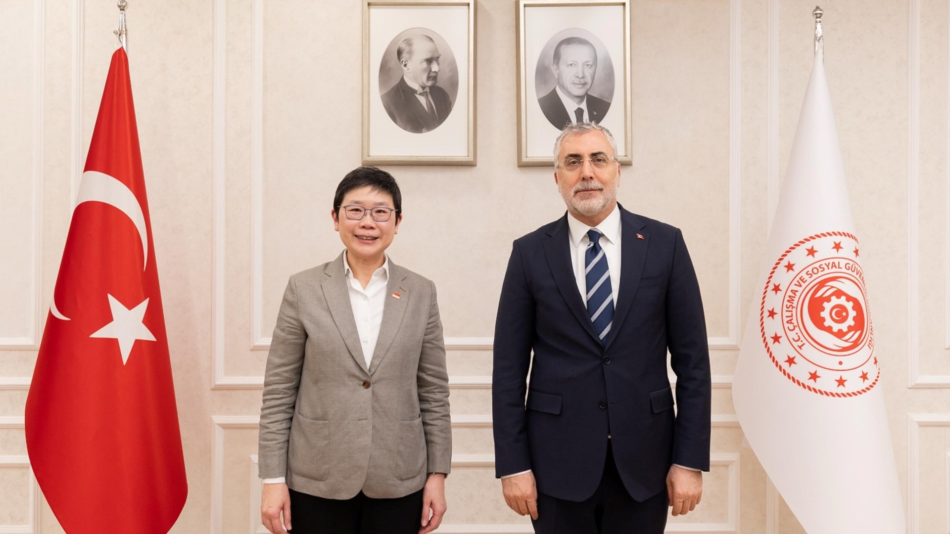 Dostane ve verimli geçen görüşmelerde her dört ülkenin muhatap Bakanlıklarıyla işbirliğinin geliştirilmesi ve ülkelerimiz arasındaki ilişkilere katkı sağlanabilecek hususlar üzerinde istişarelerde bulunuldu.