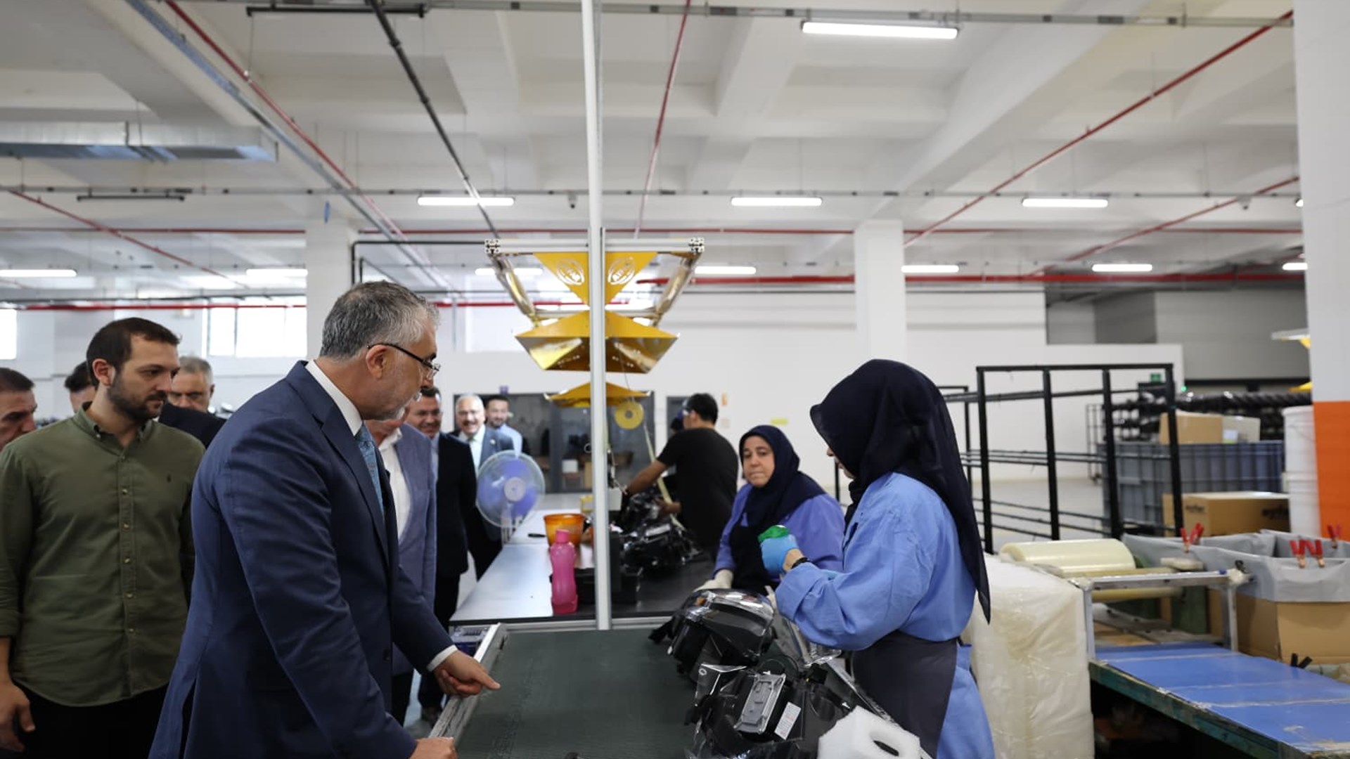 Bakan Işıkhan, İstanbul Silivri’de Ziyaretlerde Bulundu