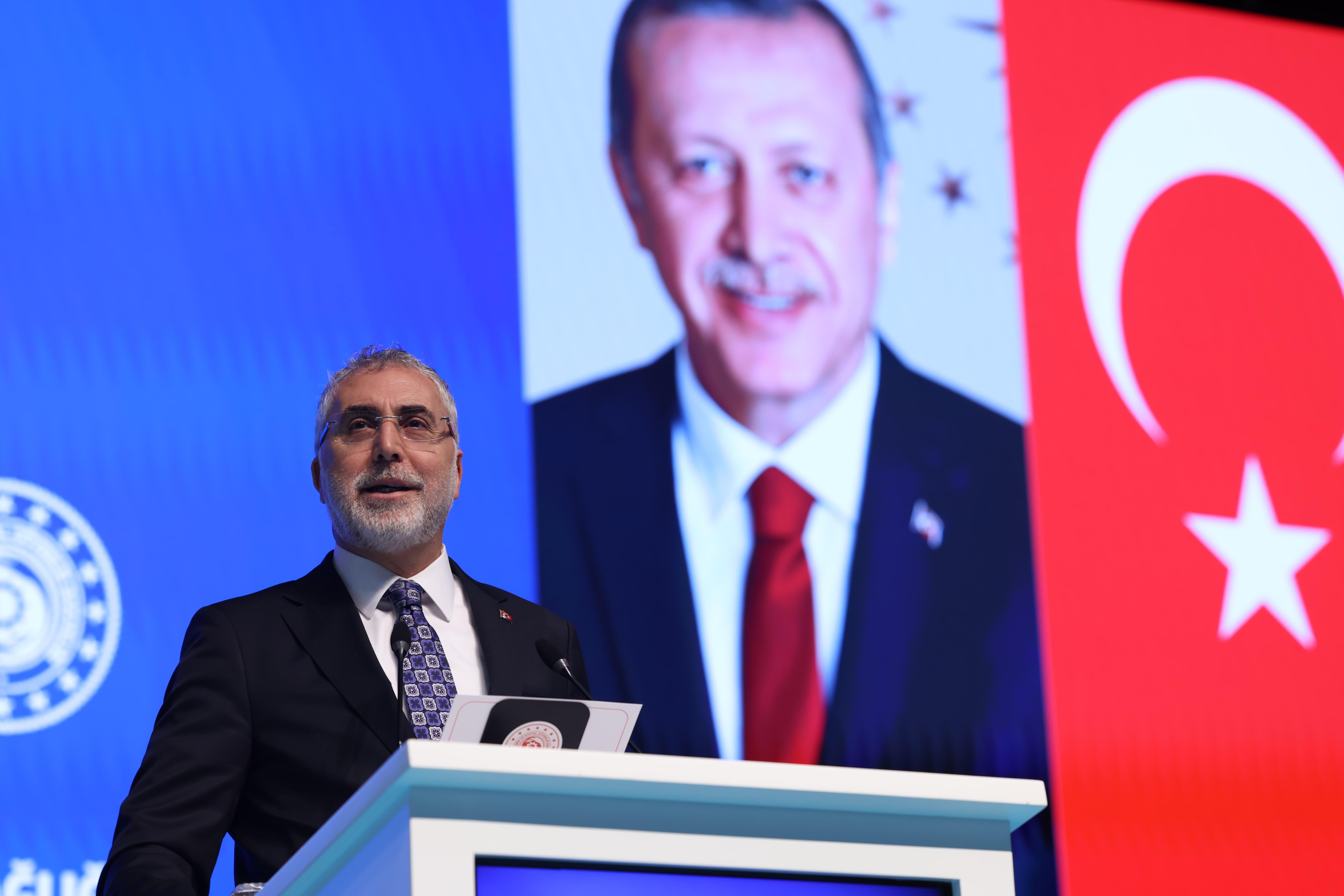 Bakan Işıkhan, Kayseri’de Ziyaretlerde Bulundu