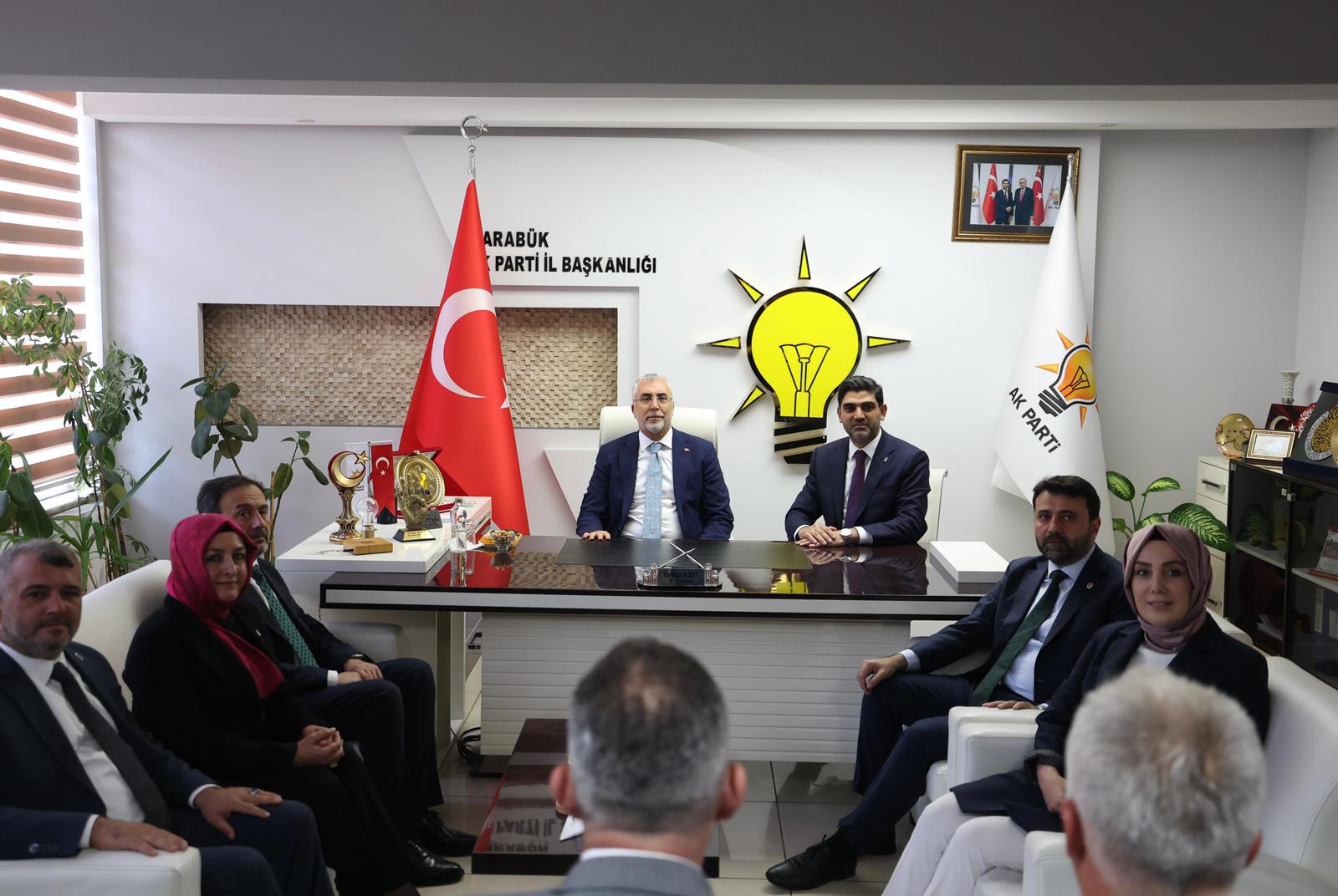 Bakan Işıkhan, Karabük’te Ziyaretlerde Bulundu