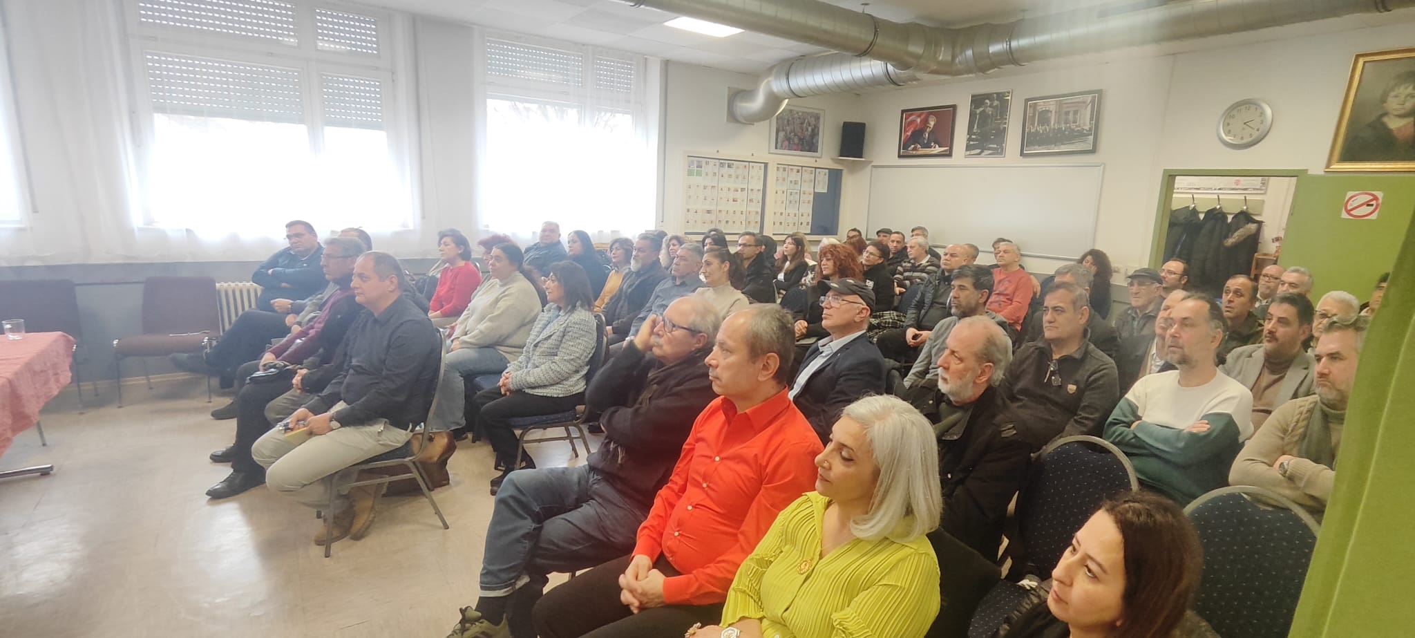 Our Labour and Social Security Attaché’s Office Held Informative Meetings for Public in Stuttgart