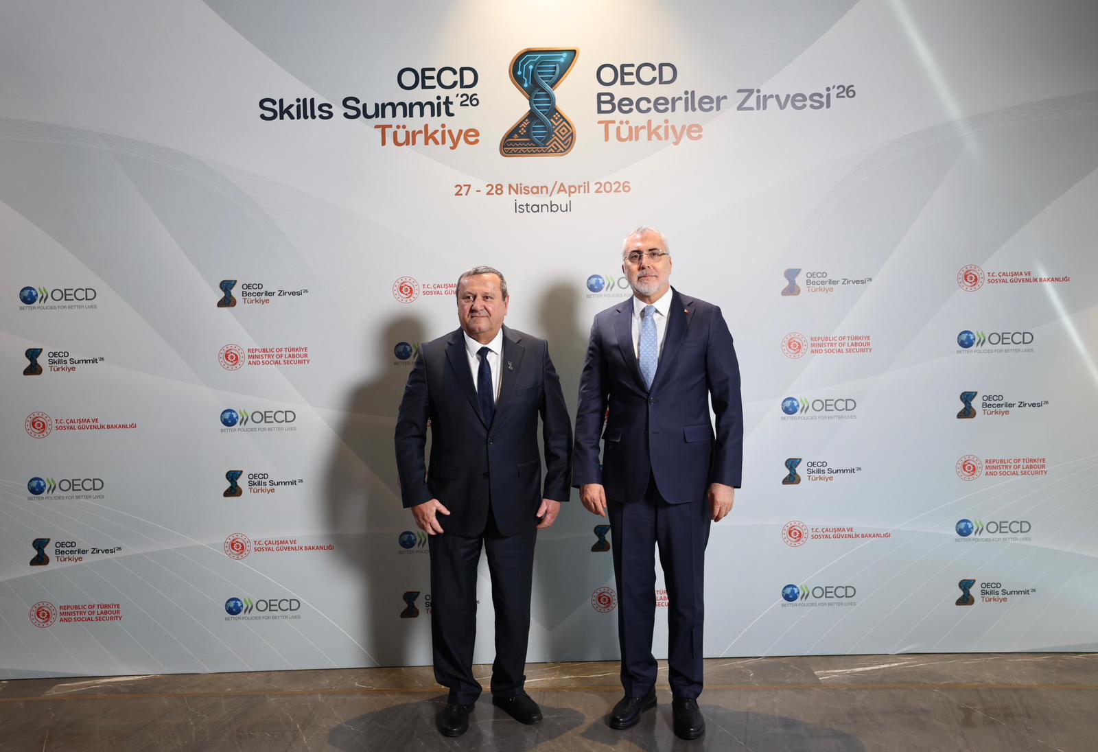 Bakan Işıkhan, OECD 2026 Beceriler Zirvesi Kapsamında İkili Temaslarda Bulundu