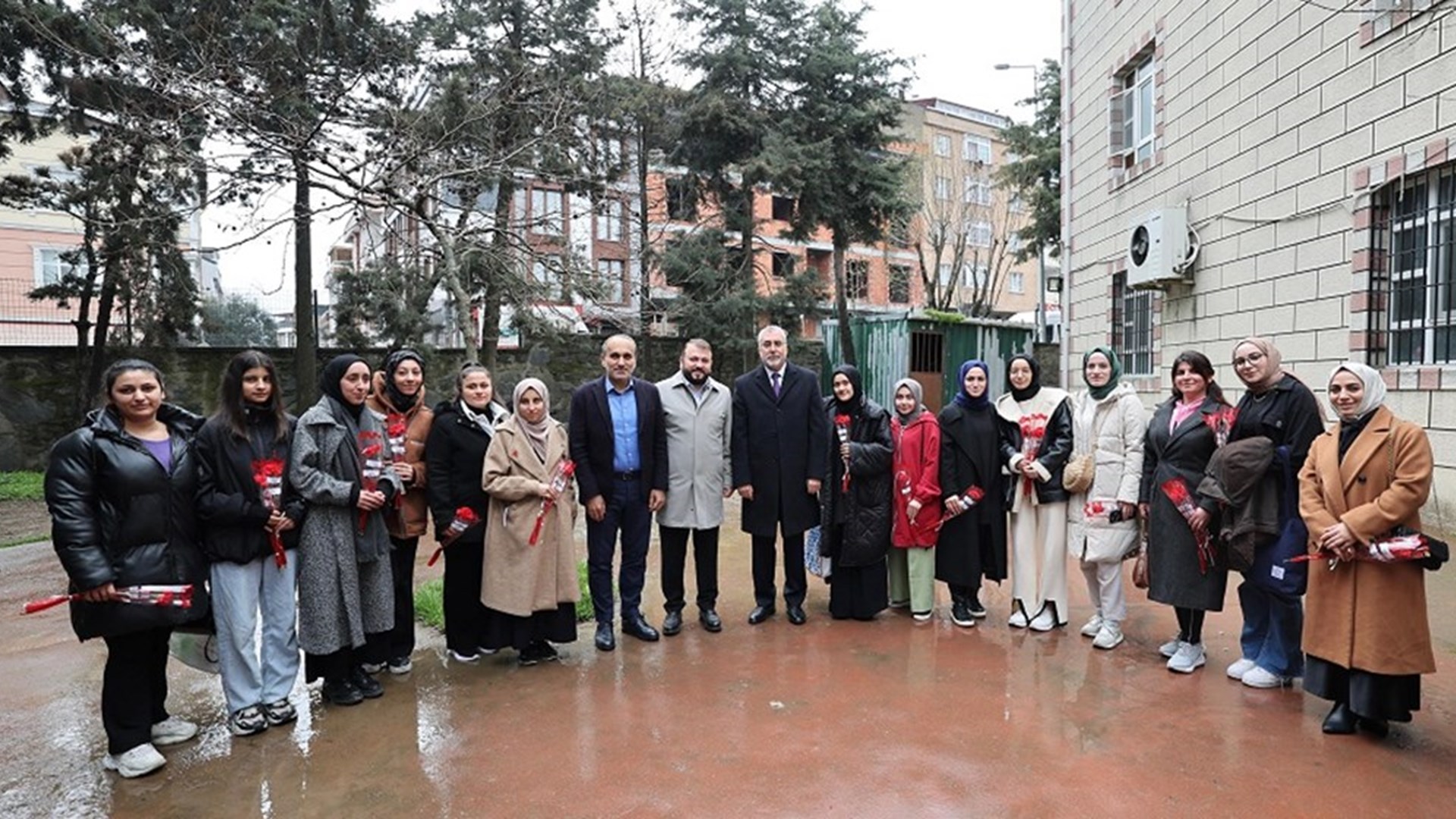 Bakan Işıkhan, İstanbul’da Ziyaretlerde Bulundu