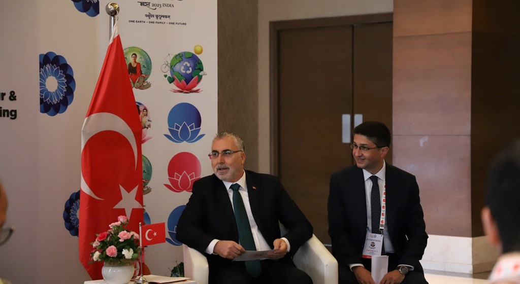 Minister of Labour and Social Security Vedat Işıkhan met with his counterparts from Indonesia, India, Brazil and the Netherlands in India, where G20 Labour and Employment Ministers’ Meeting was held.