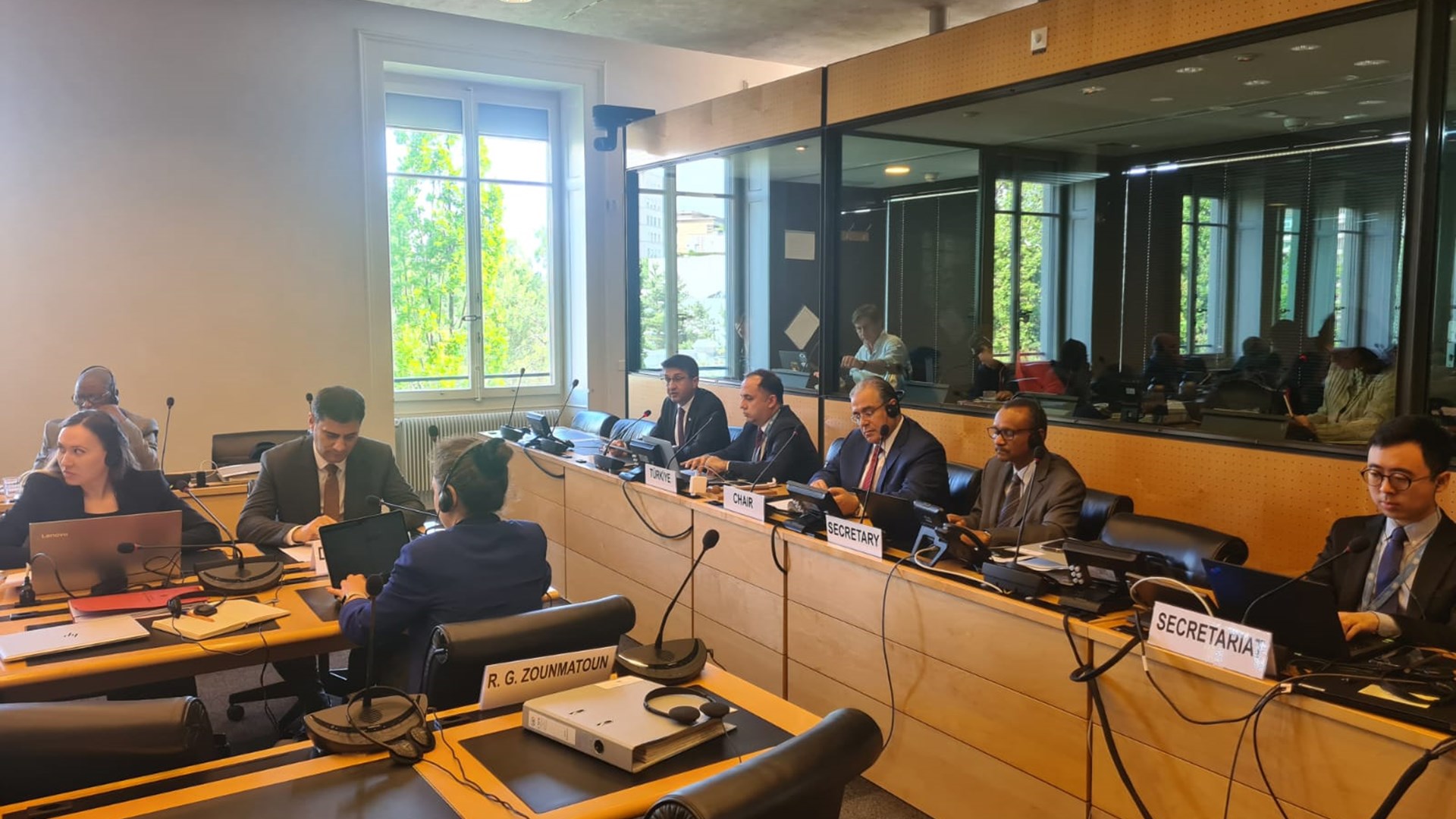 "Tüm Göçmen İşçilerin ve Aile Fertlerinin Haklarının Korunması Sözleşmesi"nin denetim organı olan "Göçmen İşçilerin ve Aile Üyelerinin Haklarının Korunması Komitesi"ne iletilen Türkiye’nin ikinci dönemsel ülke raporu, Komite'nin 38. Toplantısı kapsamında 3-4 Haziran 2024 tarihlerinde düzenlenen iki oturumda ele alındı.