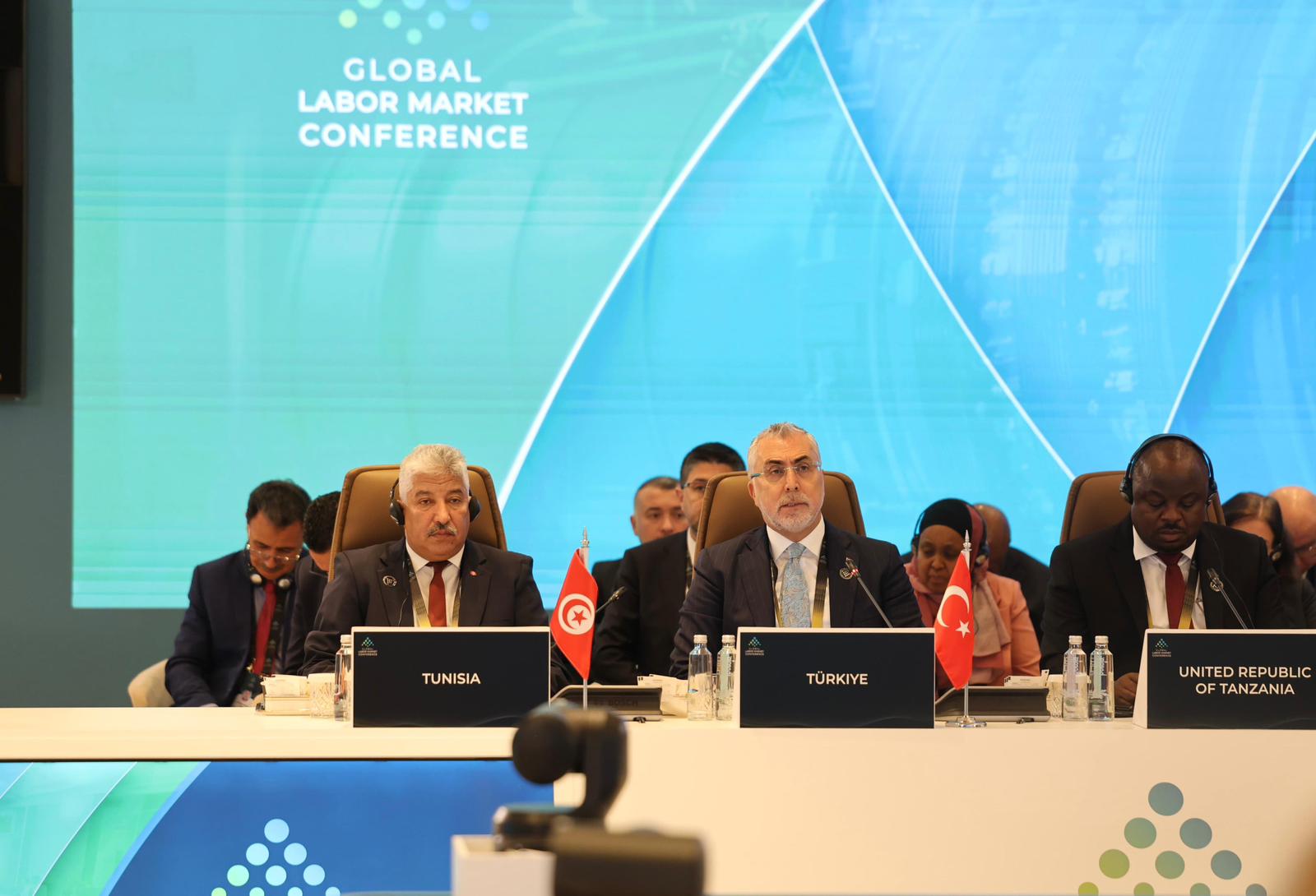 Bakan Işıkhan, III. Küresel İşgücü Piyasası Konferansı Kapsamında Riyad’da Temaslarda Bulundu