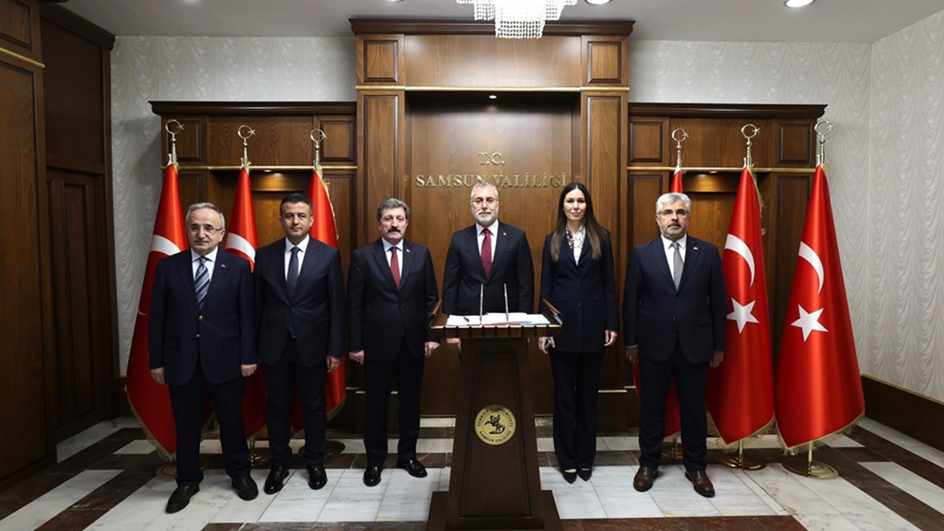 Çalışma ve Sosyal Güvenlik Bakanı Prof. Dr. Vedat Işıkhan, “Kadın İstihdam Sistemi İş-Pozitif Tanıtım Programı ve Fuar Açılışı” na katılmak ve çeşitli ziyaretlerde bulunmak üzere Samsun’a gitti.