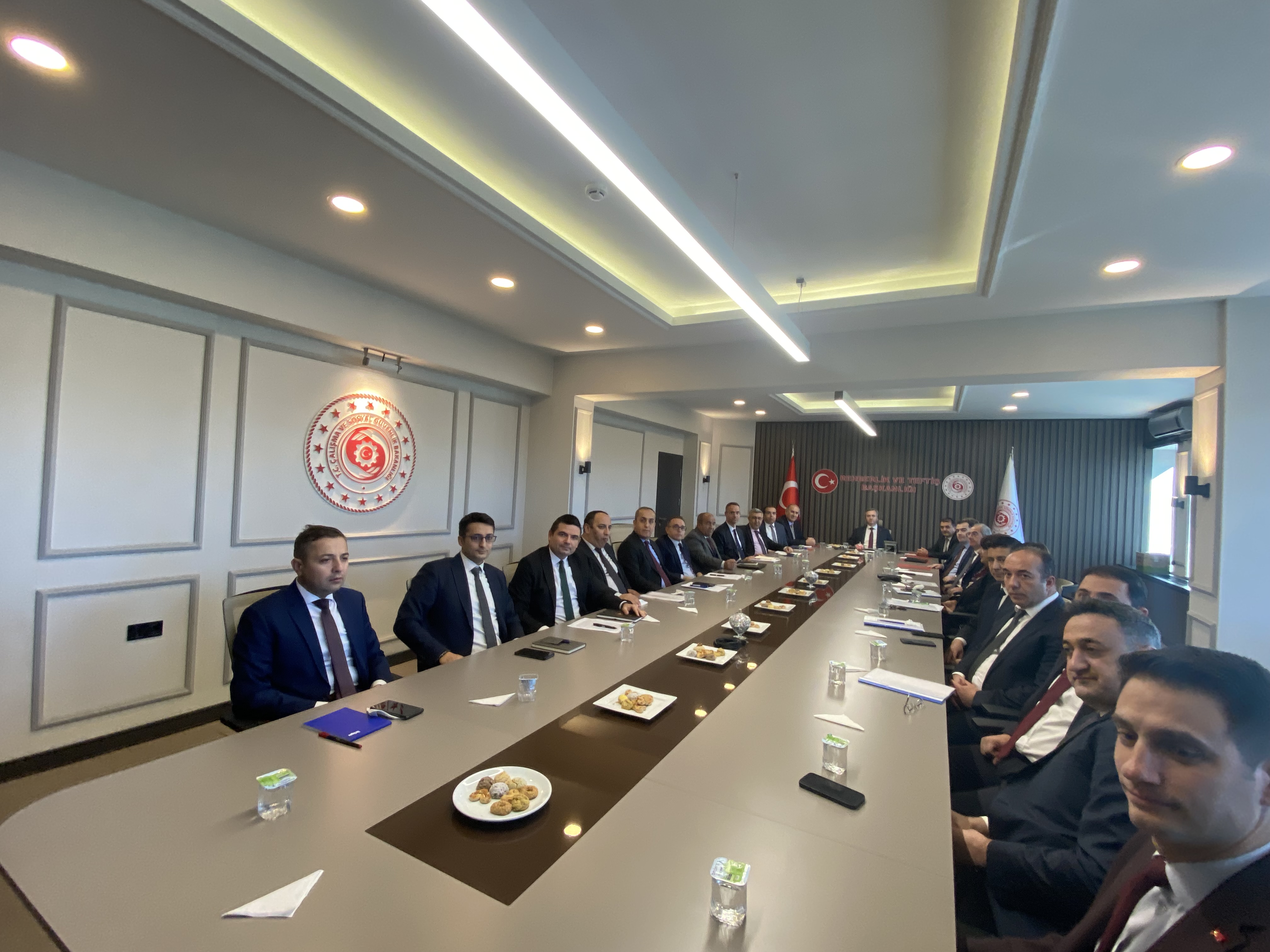 2024 yılında gerçekleştirilen programlı idari teftişler yapılan toplantıda değerlendirildi.