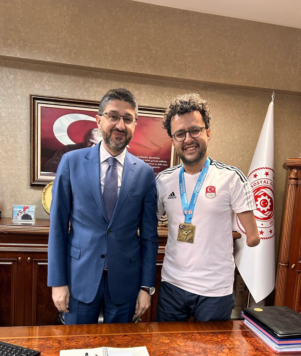Employed at our Directorate General since 2012 and owner of 95 medals internationally and nationally in swimming, our national swimmer Hamit Demir achieved yet another success in the branch. 