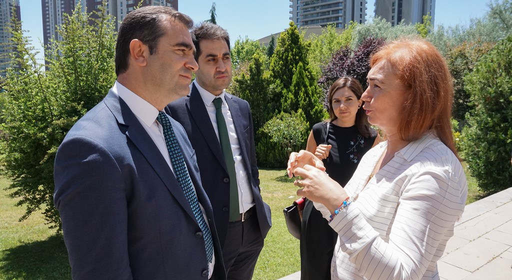 At the UN Country team meeting held in Ankara, the delegation of our Ministry, headed by our Director General Oğuz Tuncay, exchanged views with the UN Country Team on economic and social construction works in the provinces hit by the earthquake.