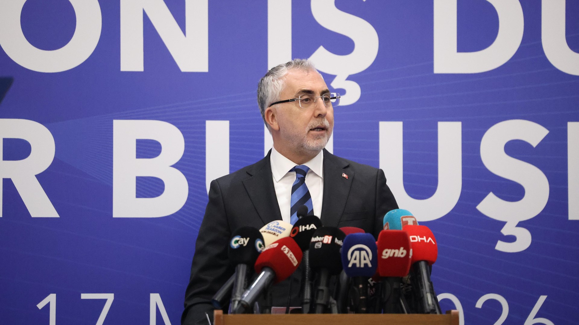 Bakan Işıkhan, Trabzon’da Ziyaretlerde Bulundu