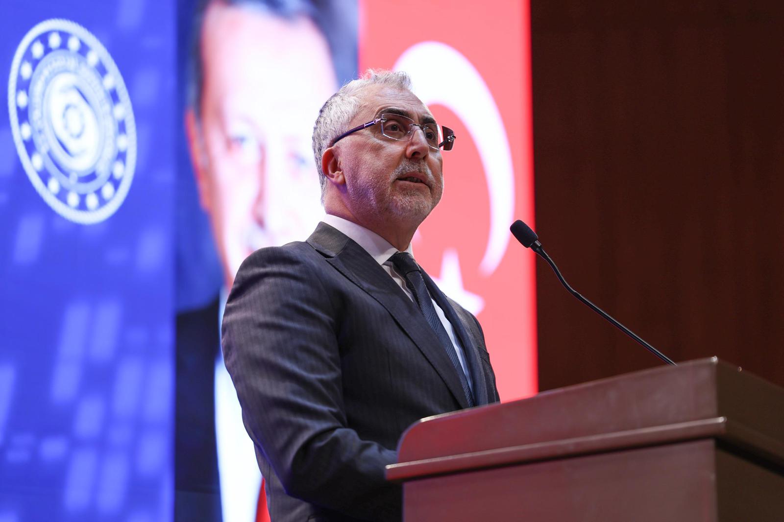 Bakan Işıkhan, Çalışma Hayatında Dijital Dönüşüm ve Geleceğin Dijital Meslekleri Zirvesi’ne Katıldı