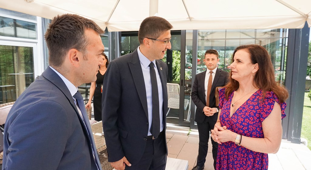 At the UN Country team meeting held in Ankara, the delegation of our Ministry, headed by our Director General Oğuz Tuncay, exchanged views with the UN Country Team on economic and social construction works in the provinces hit by the earthquake.