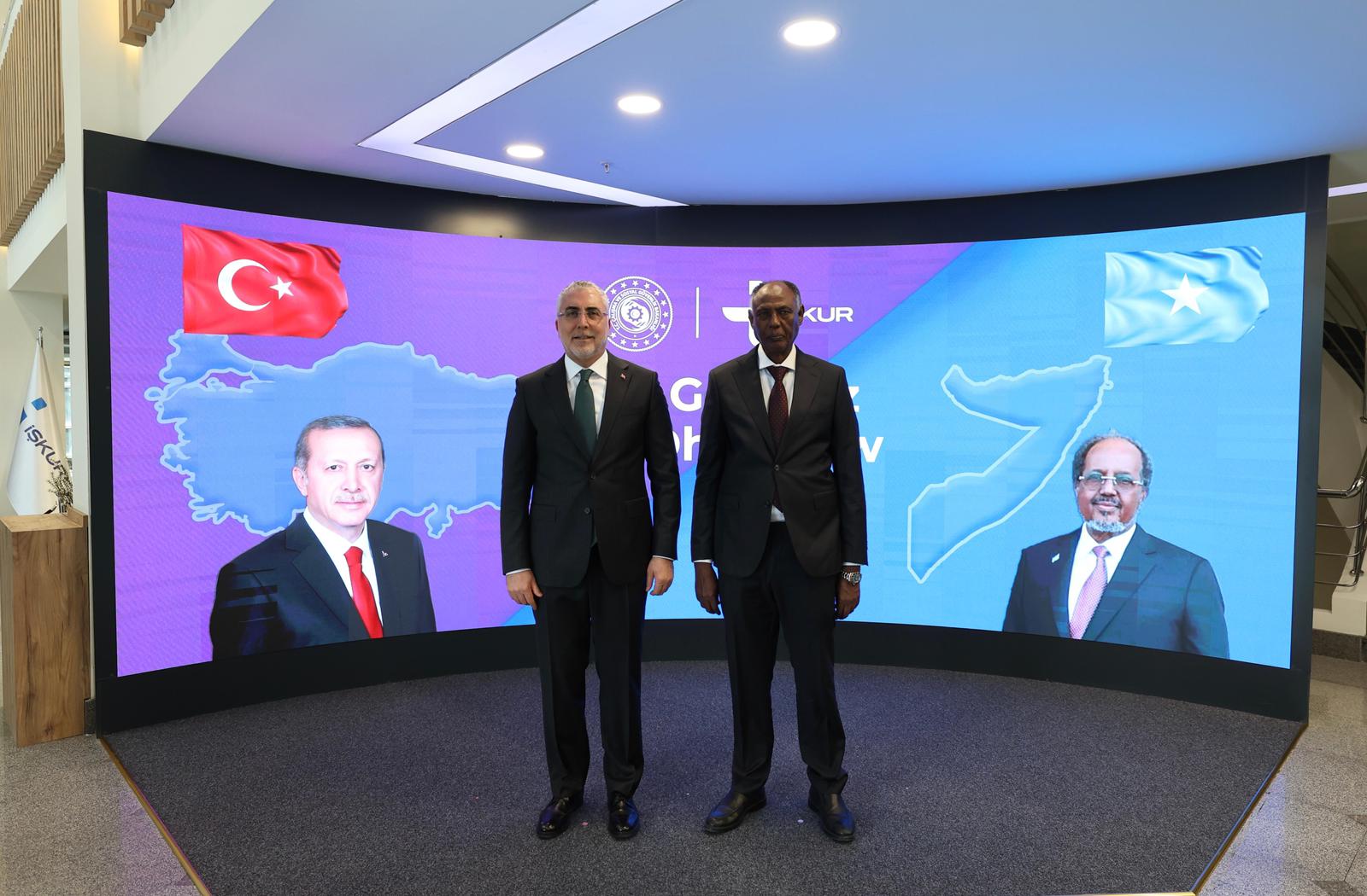 Bakan Işıkhan, Somali Çalışma ve Sosyal İşler Bakanı Ibro ve Beraberindeki Heyet ile Bir Araya Geldi