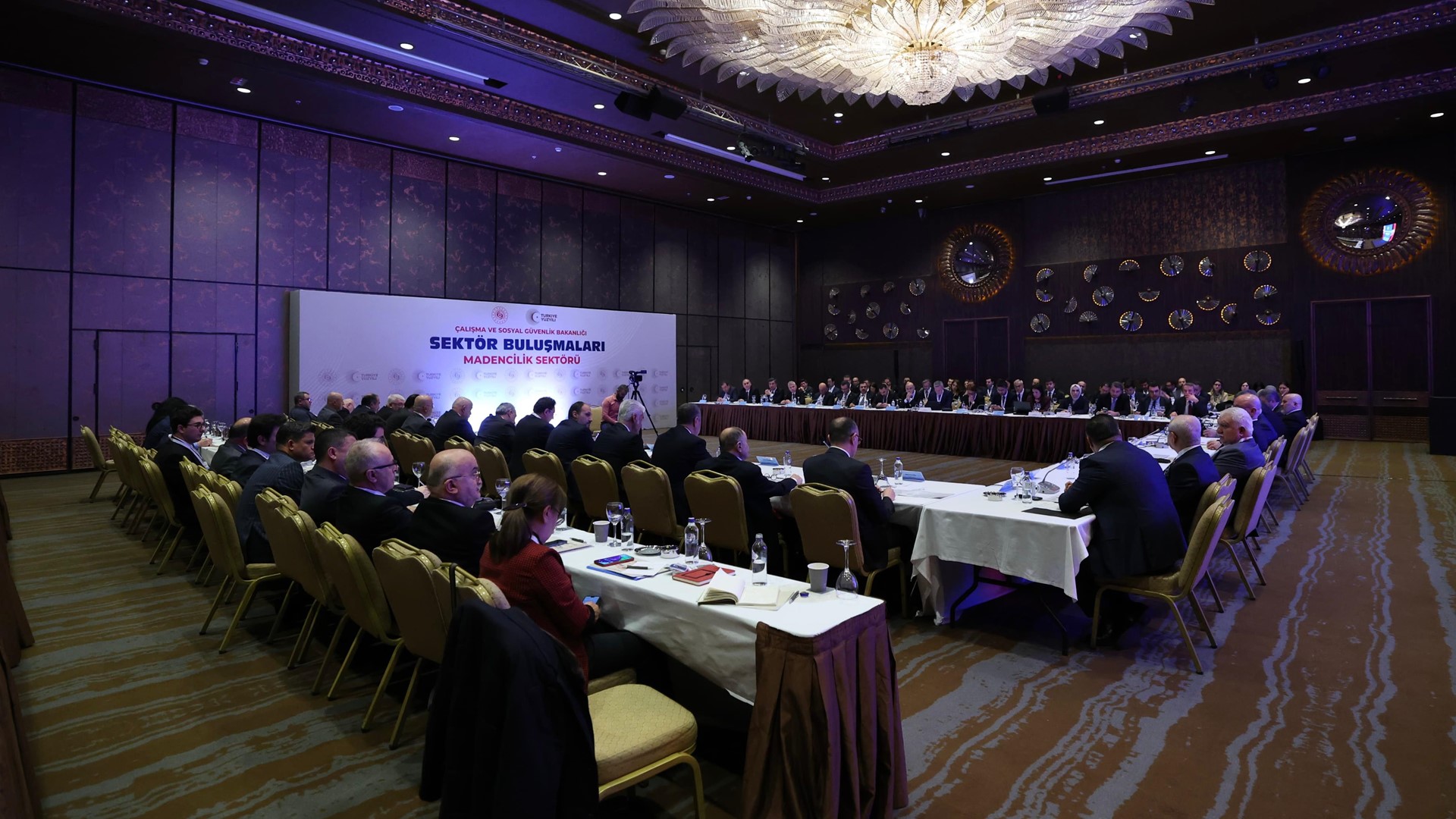 Bakan Işıkhan, Sektör Buluşmaları “Madencilik Sektörü” Programı’na Katıldı