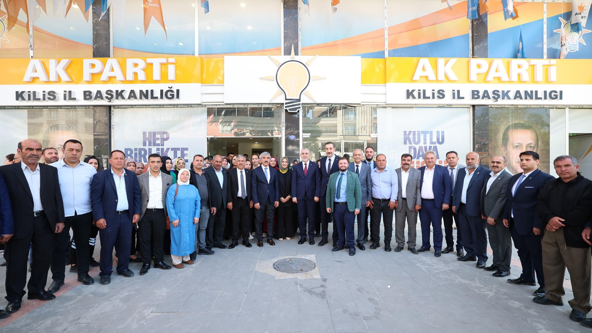 Bakan Işıkhan, Kilis’te Ziyaretlerde Bulundu