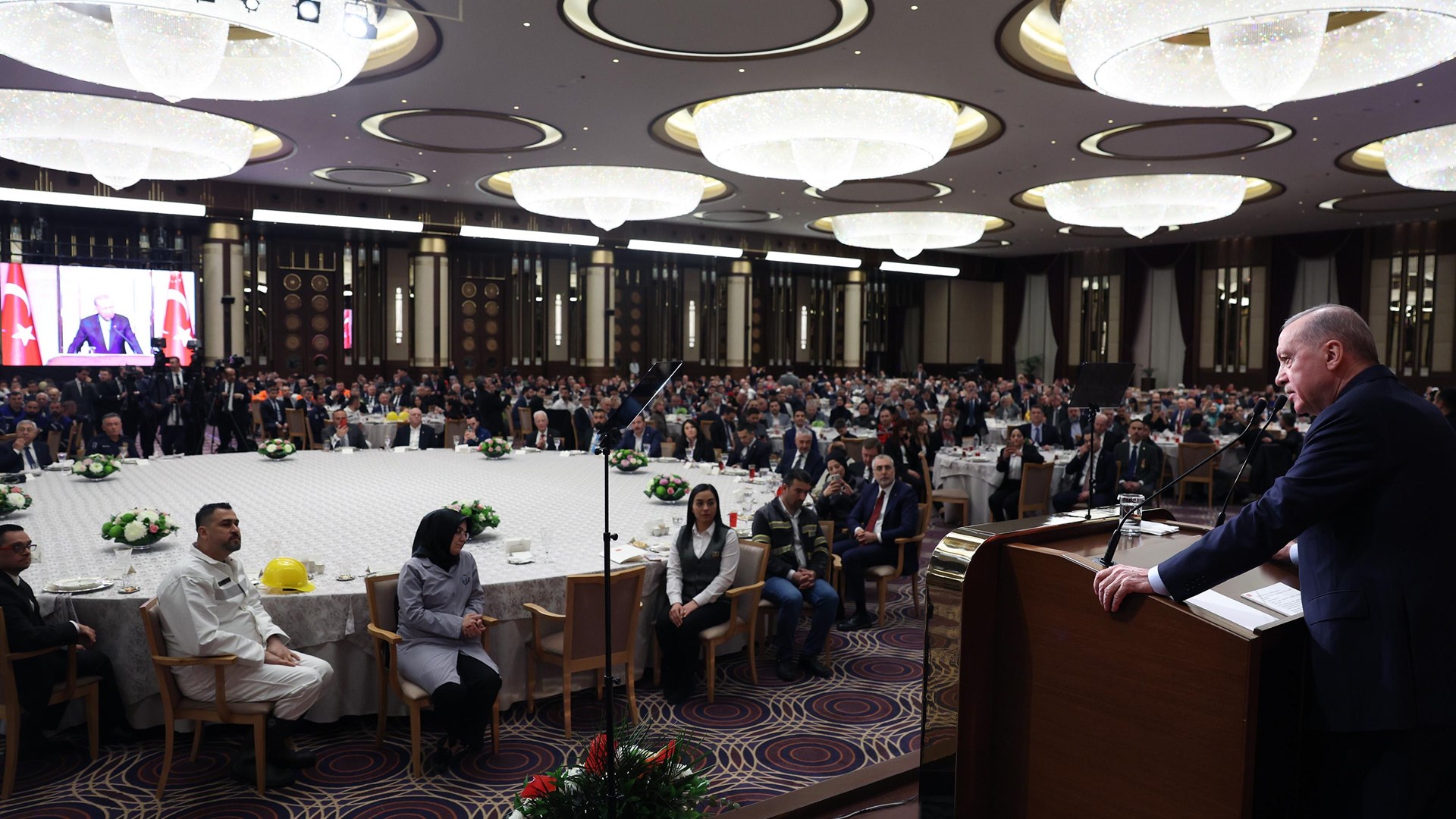 Bakan Işıkhan, 'Emekçiler ile İftar Buluşması'na Katıldı