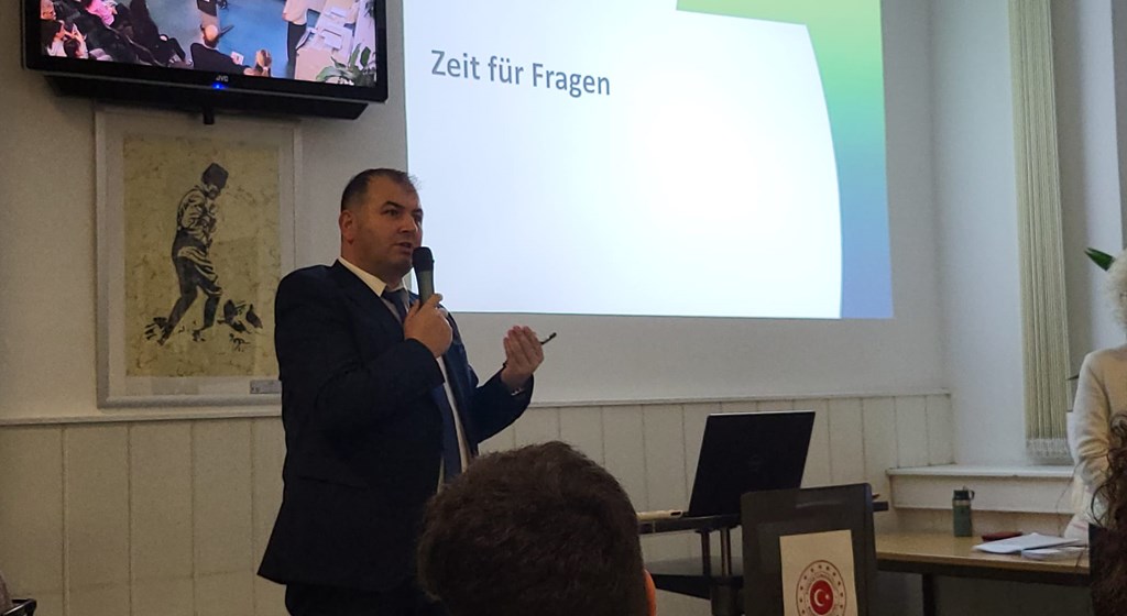 With the contributions of our Stuttgart Labour and Social Security Attaché’s Office, a vocational training meeting was held on Wednesday, 11.10.2023 at our Consulate General building within the scope of the cooperation between our Consulate General and the Stuttgart Chamber of Industry and Commerce (IHK).