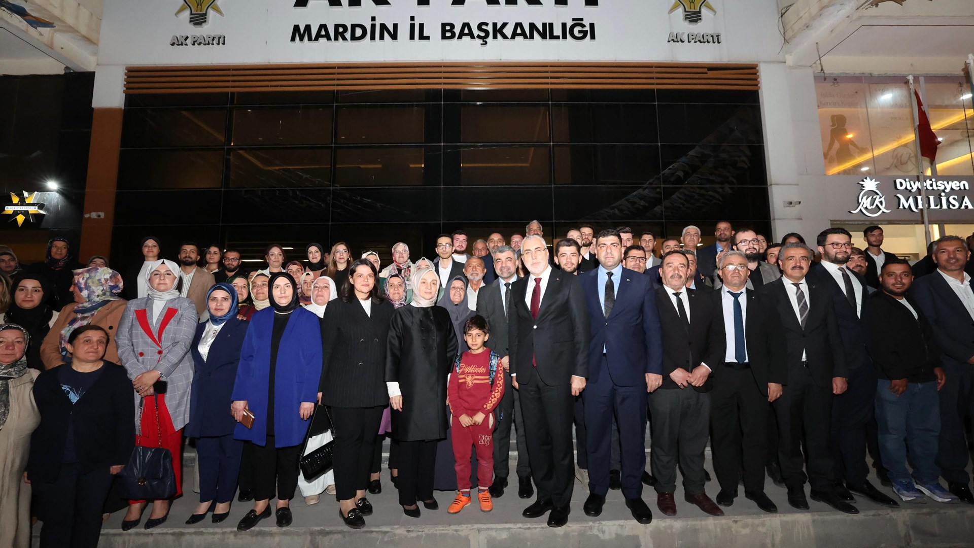 Bakan Işıkhan, Mardin’de Yüzyılın Kadın İstihdamı İş Pozitif Kapanış Programı’na Katıldı