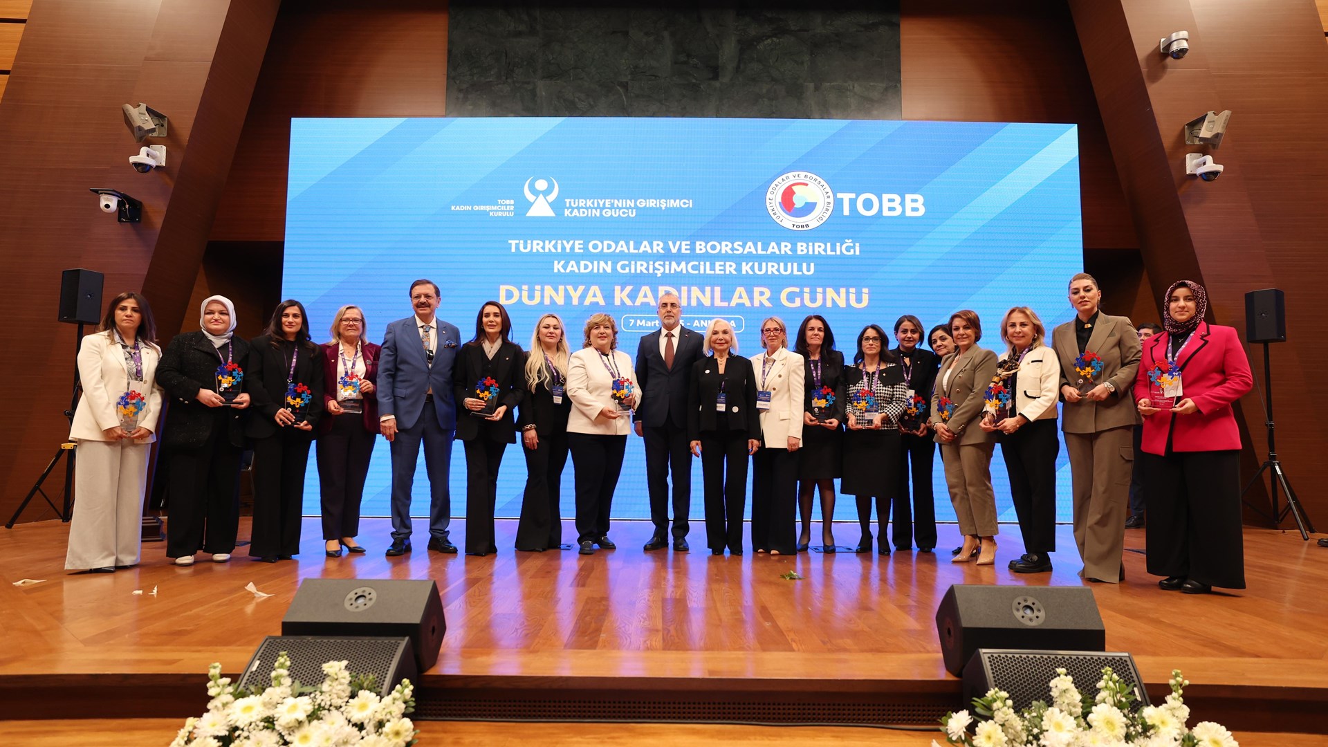 Bakan Işıkhan, Sanayide Kadın Eli Projesi Ödül Töreni’ne Katıldı