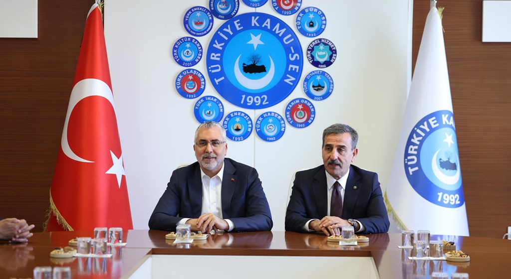 Çalışma ve Sosyal Güvenlik Bakanı Prof. Dr. Vedat Işıkhan, Türk-İş, Hak-İş, Türkiye Kamu-Sen, TESK ve TZOB Konfederasyonlarını ziyaret etti.