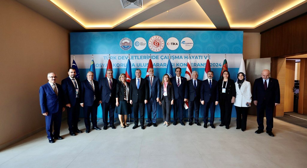Minister of Labour and Social Security Prof. Dr. Vedat Işıkhan attended the opening ceremony of the ‘International Conference on Labour Life and Social Protection in Turkic States’ organised by the Ministry of Labour and Social Security at the Prof. Dr. Cevdet Erdöl Conference Hall of the University of Health Sciences between 31 October and 1 November.