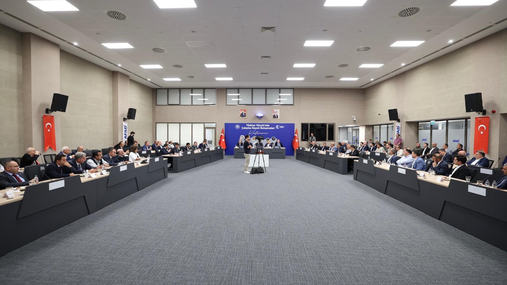 Bakan Işıkhan, Kastamonu’da Temaslarda Bulundu