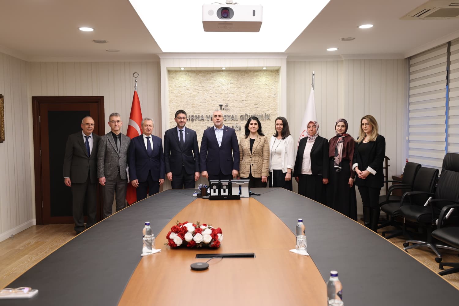 Minister Işıkhan Congratulated the e-Bulletin Team Publishing its 100th Issue