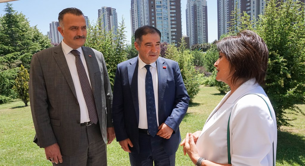 At the UN Country team meeting held in Ankara, the delegation of our Ministry, headed by our Director General Oğuz Tuncay, exchanged views with the UN Country Team on economic and social construction works in the provinces hit by the earthquake.