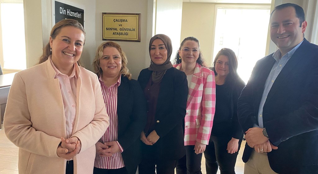 The Head and members of Netherlands Women’s Branch of MUSIAD (Independent Industrialists and Businessmen’s Association) visited Deventer Labour and Social Security Attaché’s Office on 29 January 2024.