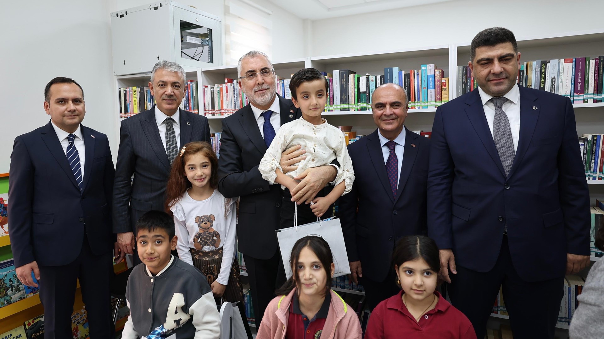 Bakan Işıkhan, Mardin Kültür Yolu Festivali’ne Katıldı