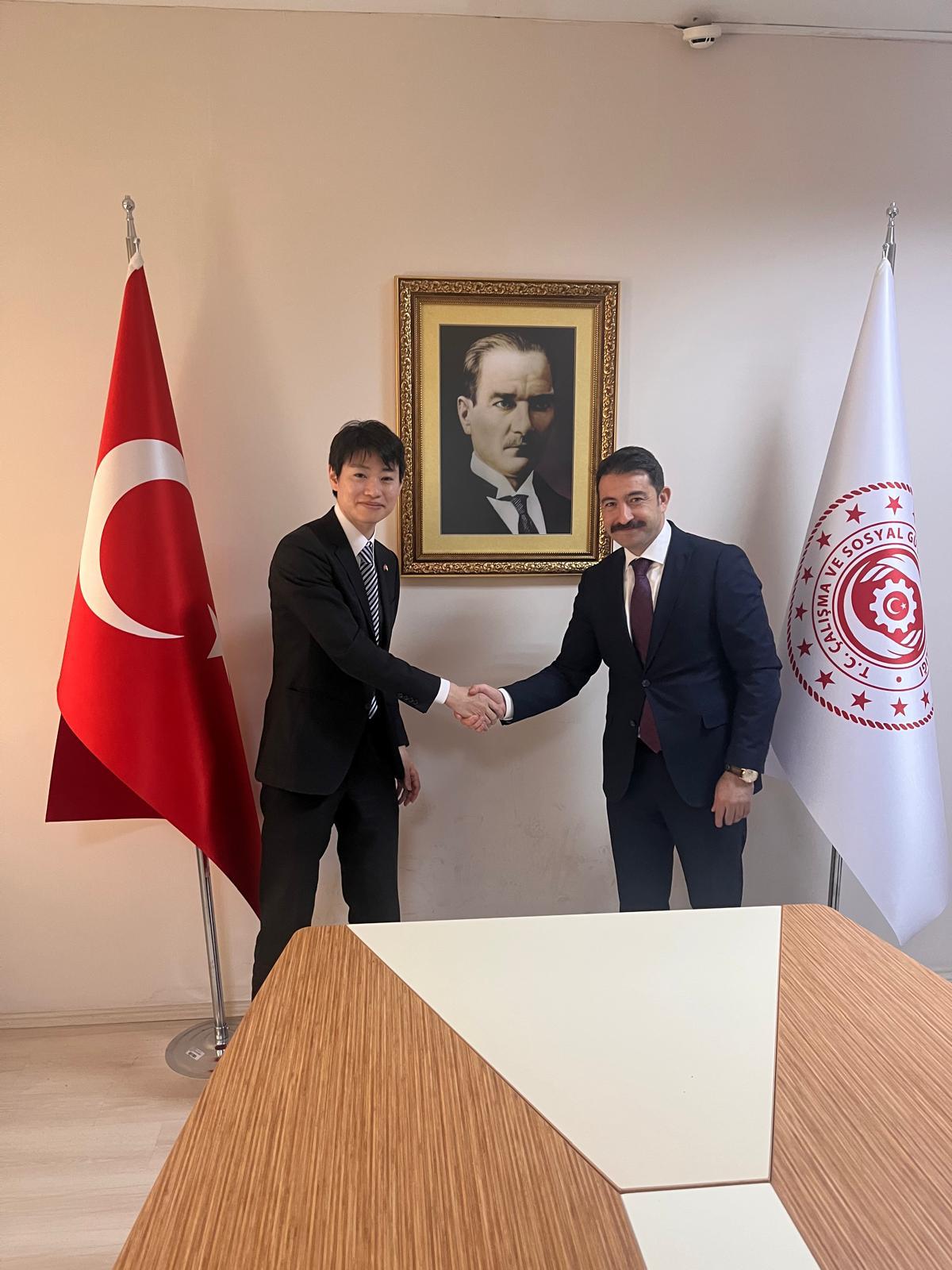 On the occasion of the change of mission at the Embassy of Japan, Mr. KUMAHARA Wataru and Mr. KOBASHI Yasuyuki paid a visit to the Directorate General of Foreign Relations and the European Union on June 30, 2025.